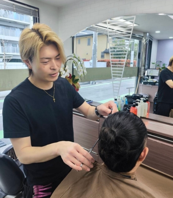 どんなお悩みも気軽にご相談ください。「BARBER SHOP AMOUR（バーバーショップ アムール）」